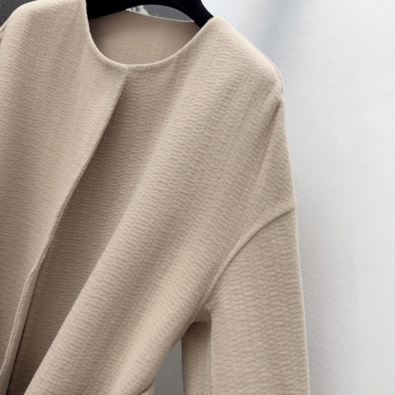 chr1st1an D10r outwear